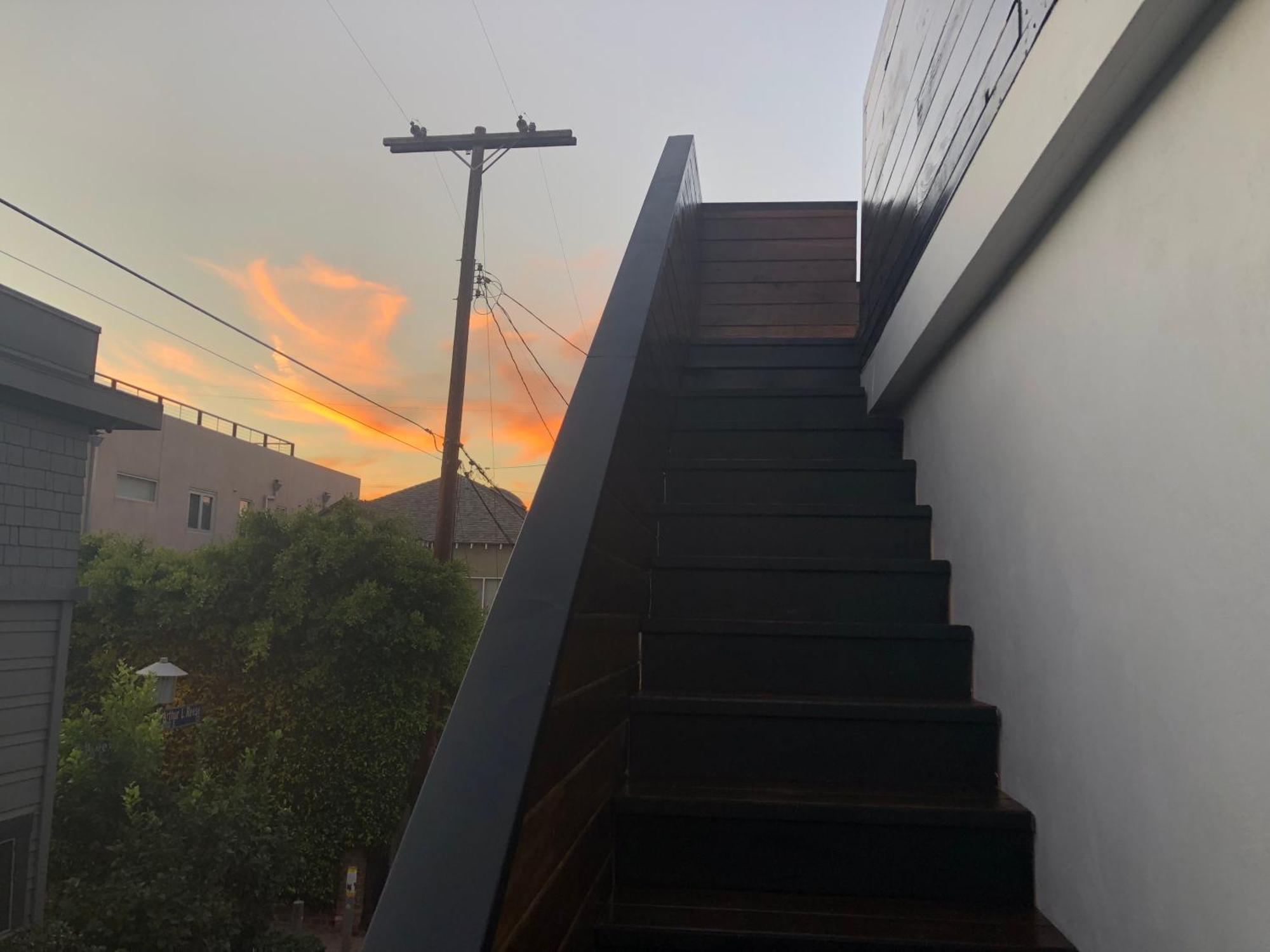 Venice Three Bedroom Rooftop House With Parking Apartment Los Angeles
